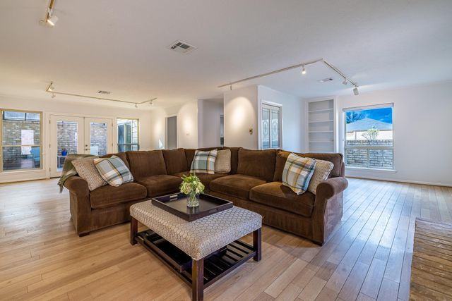 14131 Hillvale Drive, Houston, TX 77077