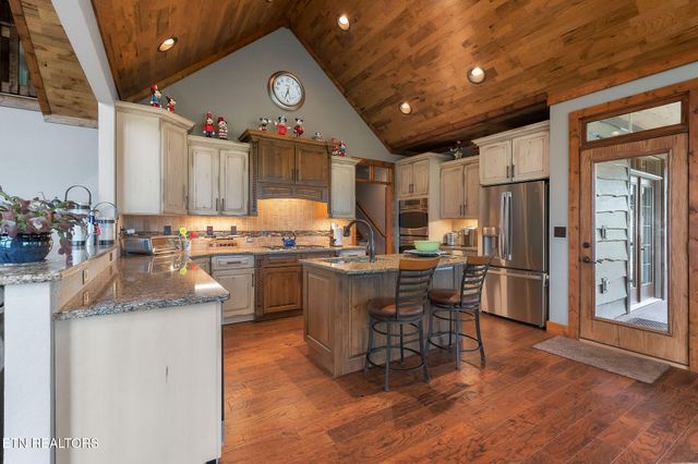 795 EASTRIDGE PASS, Monterey, TN 38574