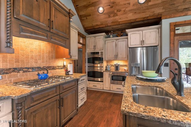 795 EASTRIDGE PASS, Monterey, TN 38574