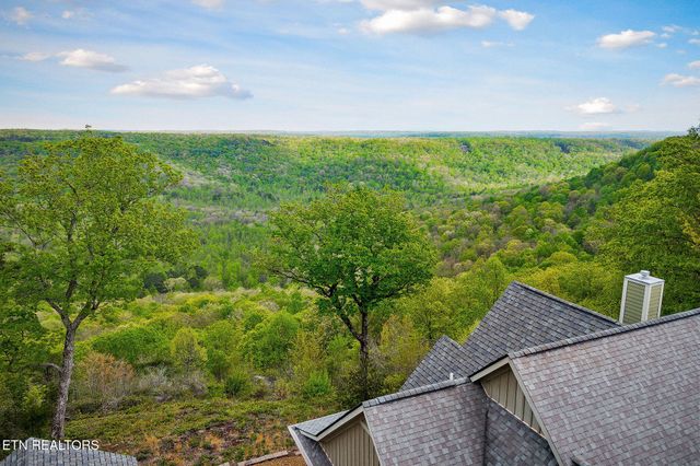 795 EASTRIDGE PASS, Monterey, TN 38574
