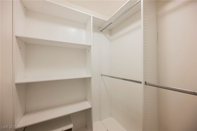 4960 Mascaro Drive, Las Vegas, NV 89122