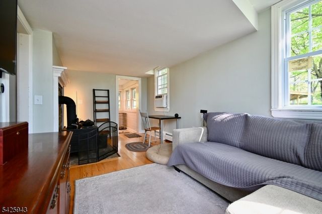 153 Parker Rd, Washington Twp., NJ 07853