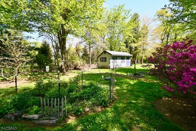 153 Parker Rd, Washington Twp., NJ 07853