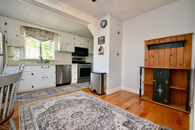 153 Parker Rd, Washington Twp., NJ 07853