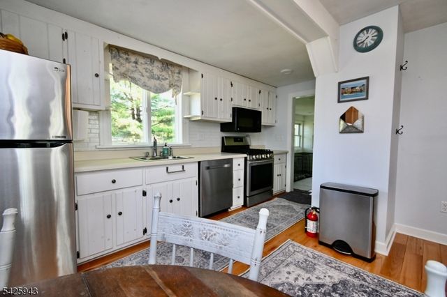 153 Parker Rd, Washington Twp., NJ 07853