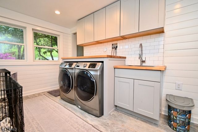 153 Parker Rd, Washington Twp., NJ 07853