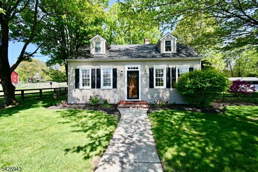 153 Parker Rd, Washington Twp., NJ 07853