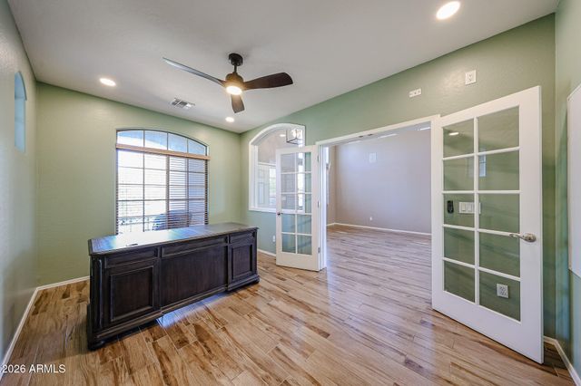 8751 W NICOLET Avenue, Glendale, AZ 85305