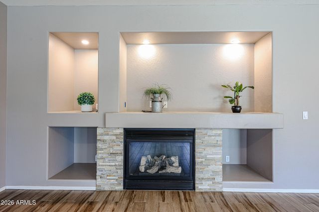 8751 W NICOLET Avenue, Glendale, AZ 85305