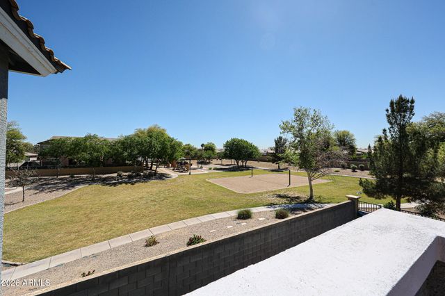 8751 W NICOLET Avenue, Glendale, AZ 85305