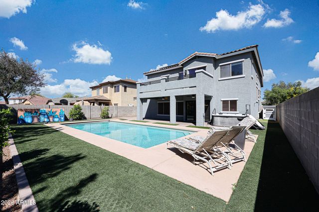 8751 W NICOLET Avenue, Glendale, AZ 85305