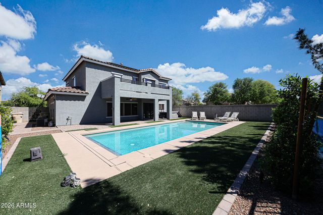 8751 W NICOLET Avenue, Glendale, AZ 85305