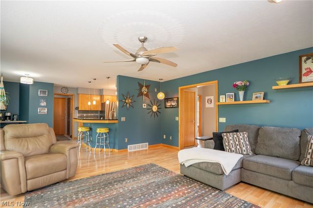 4456 Maplegrove Avenue, Louisville, OH 44641