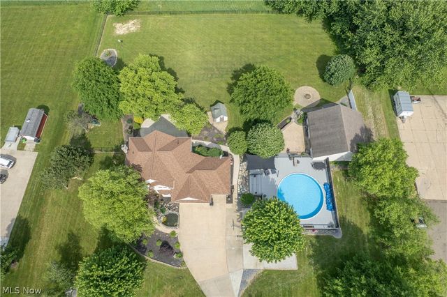 4456 Maplegrove Avenue, Louisville, OH 44641
