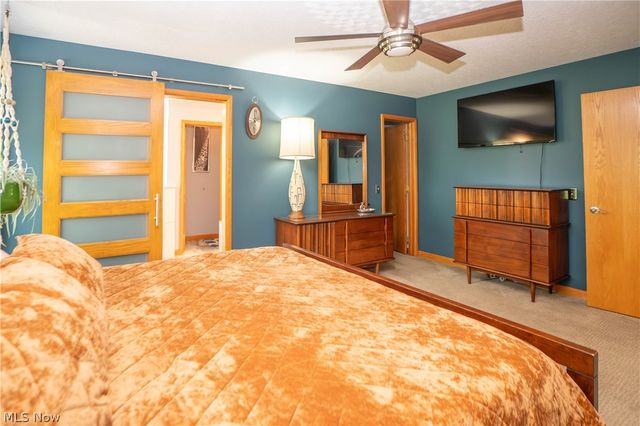 4456 Maplegrove Avenue, Louisville, OH 44641