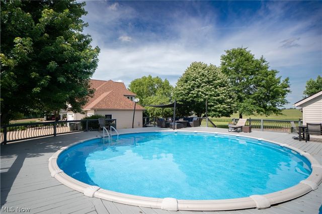 4456 Maplegrove Avenue, Louisville, OH 44641