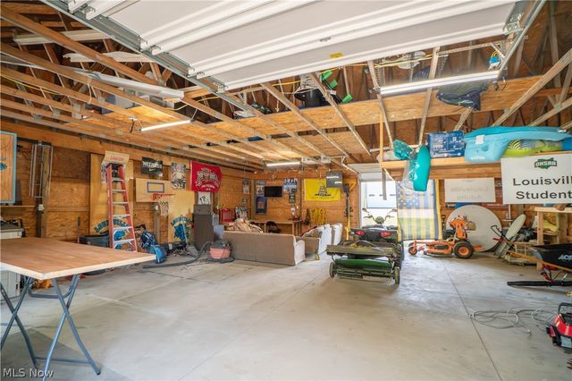 4456 Maplegrove Avenue, Louisville, OH 44641