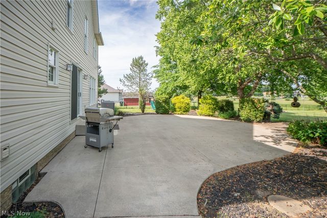 4456 Maplegrove Avenue, Louisville, OH 44641