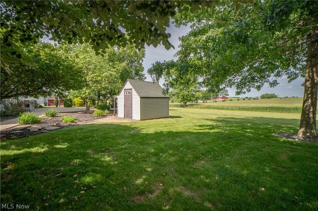 4456 Maplegrove Avenue, Louisville, OH 44641