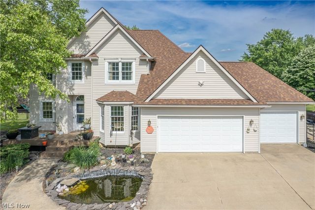 4456 Maplegrove Avenue, Louisville, OH 44641