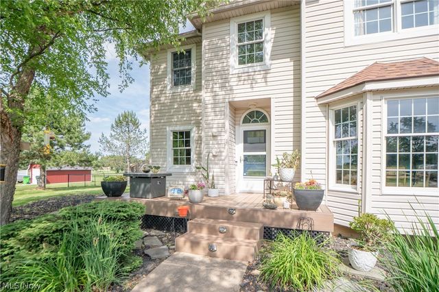 4456 Maplegrove Avenue, Louisville, OH 44641