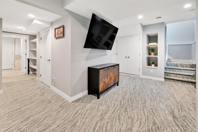 546 Orchard Drive, Madison, WI 53711