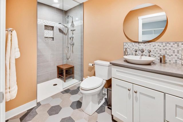 546 Orchard Drive, Madison, WI 53711