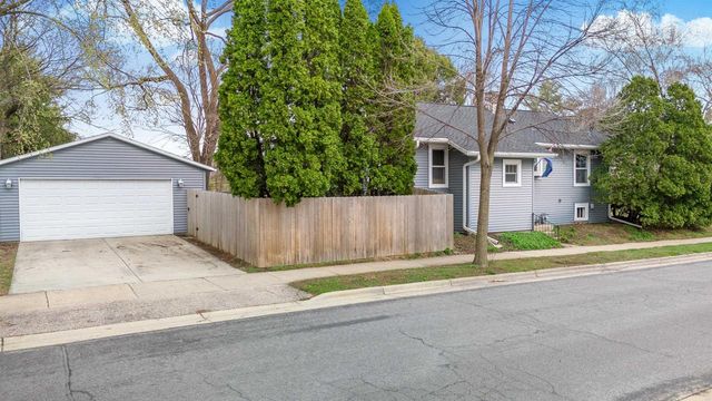 546 Orchard Drive, Madison, WI 53711
