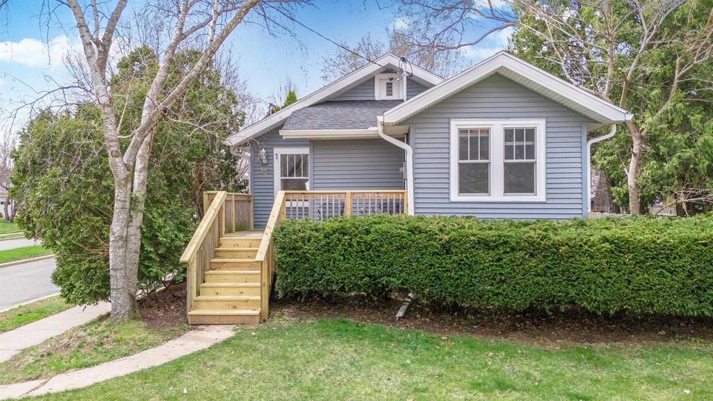 546 Orchard Drive, Madison, WI 53711