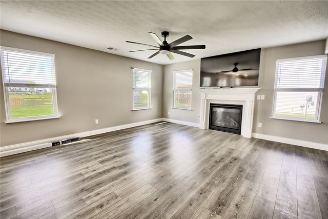 1097 Marty Lee Lane, Carlisle, OH 45005