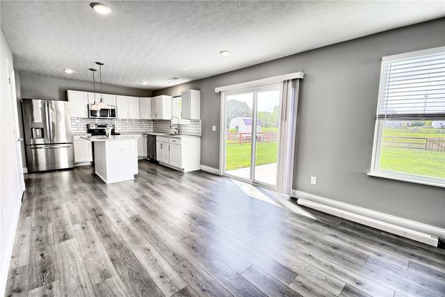 1097 Marty Lee Lane, Carlisle, OH 45005
