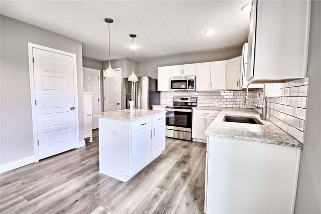 1097 Marty Lee Lane, Carlisle, OH 45005