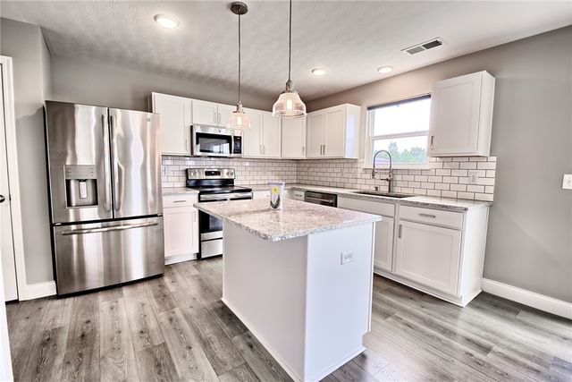 1097 Marty Lee Lane, Carlisle, OH 45005