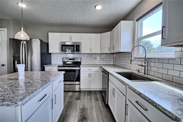 1097 Marty Lee Lane, Carlisle, OH 45005