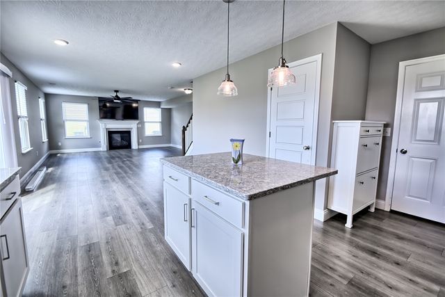 1097 Marty Lee Lane, Carlisle, OH 45005