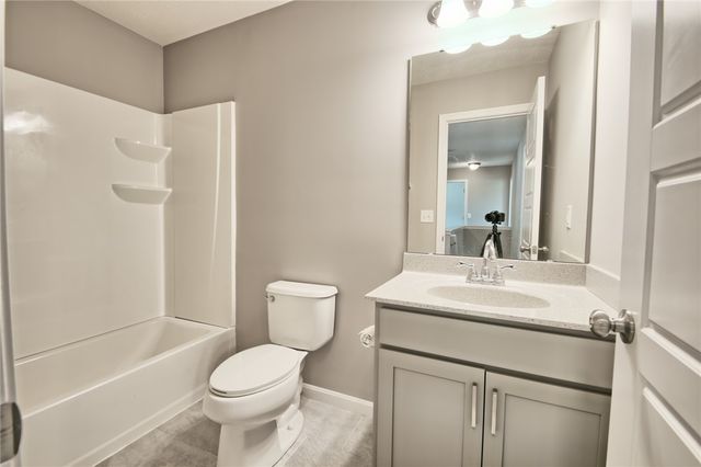 1097 Marty Lee Lane, Carlisle, OH 45005