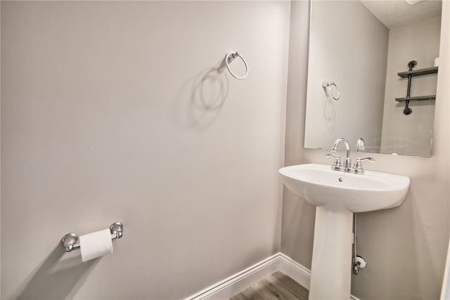 1097 Marty Lee Lane, Carlisle, OH 45005