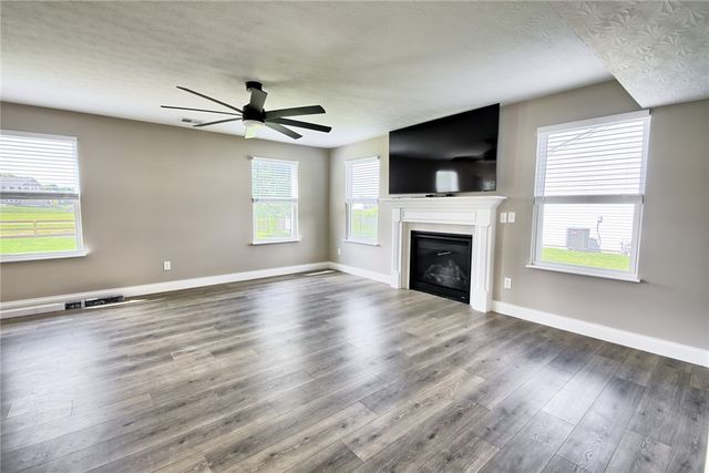 1097 Marty Lee Lane, Carlisle, OH 45005