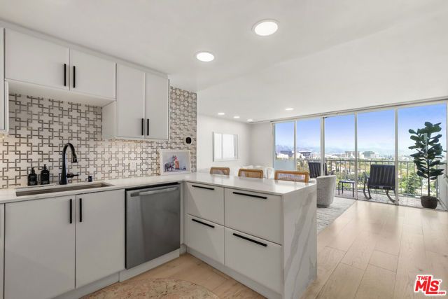 2160 Century Parkway 702, Los Angeles, CA 90067