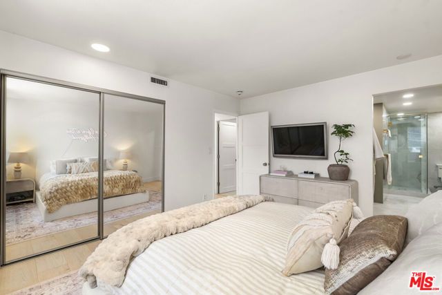 2160 Century Parkway 702, Los Angeles, CA 90067
