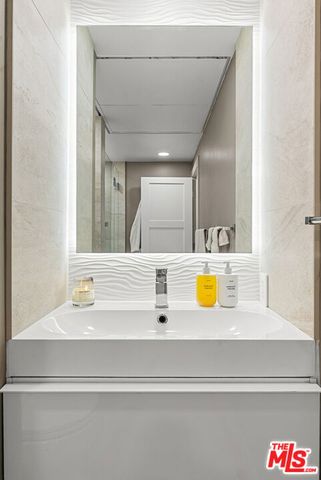 2160 Century Parkway 702, Los Angeles, CA 90067