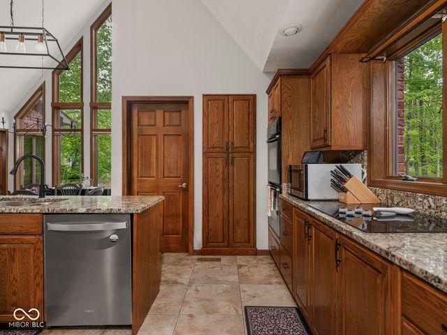 8445 Campbell Court, Mooresville, IN 46158
