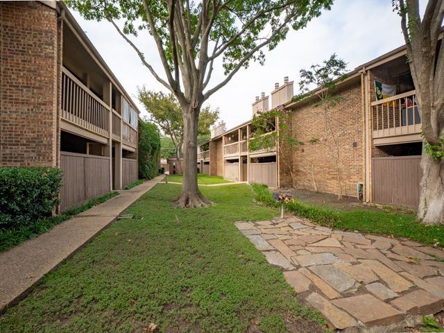 5132 Amesbury Drive 205, Dallas, TX 75206