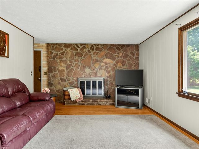 38 Mascot Drive, Greece, NY 14626