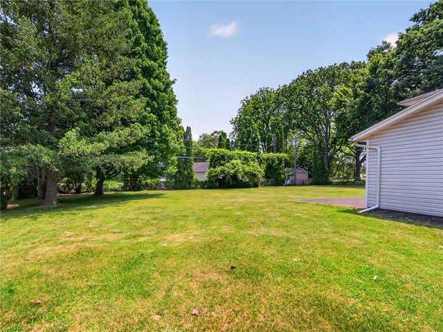 38 Mascot Drive, Greece, NY 14626