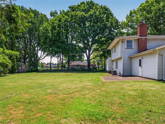 38 Mascot Drive, Greece, NY 14626