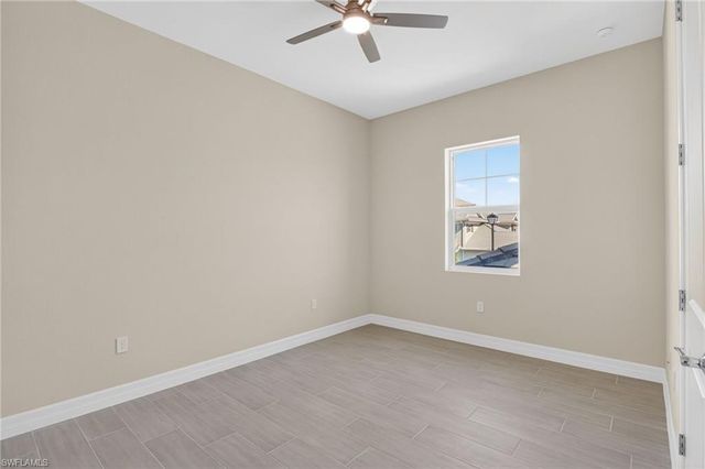 286 Indies DR E 202, Naples, FL 34114