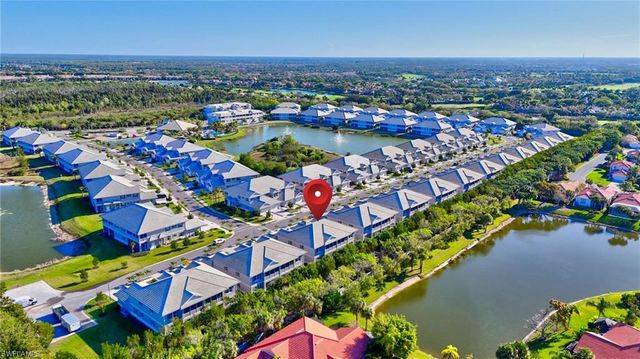 286 Indies DR E 202, Naples, FL 34114