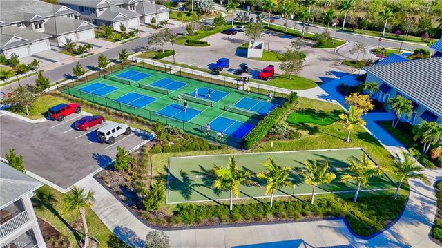 286 Indies DR E 202, Naples, FL 34114