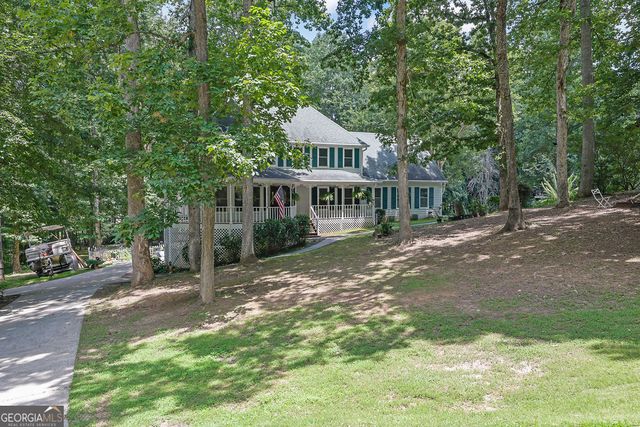 402 W Leslie Court, Woodstock, GA 30188